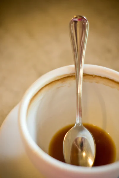 Κουτάλι σε φλιτζάνι καφέ — Φωτογραφία Αρχείου