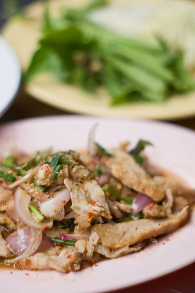 Cerdo picante picado, comida tailandesa —  Fotos de Stock