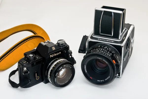 Retro fotoaparát, filmové kamery — Stock fotografie