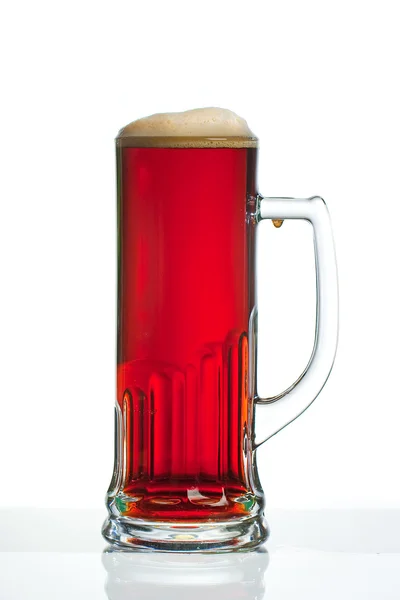 Mörkt öl glas — Stockfoto