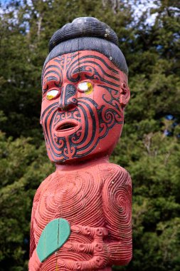 Maori statue clipart