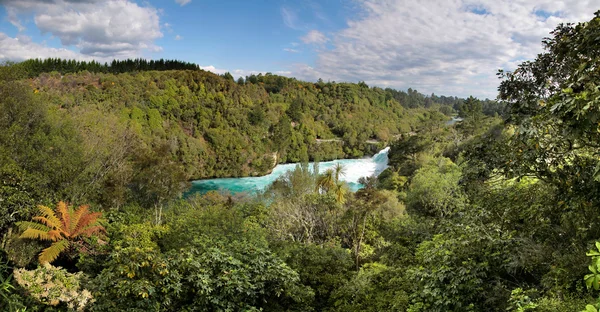Водопад Хука возле Таупо — стоковое фото