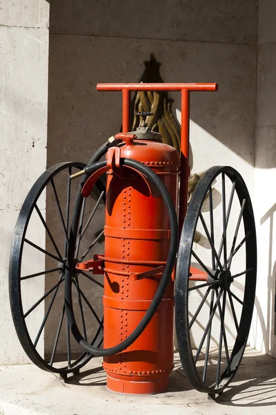 Staré hasicí přístroj — Stock fotografie