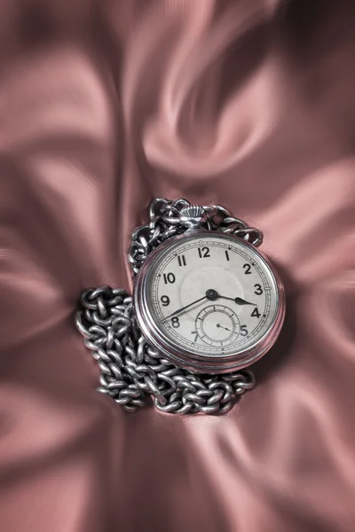한 오래 된 스타일의 시계 — 스톡 사진