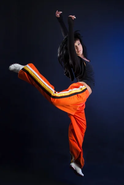 Dansçı atlama — Stok fotoğraf