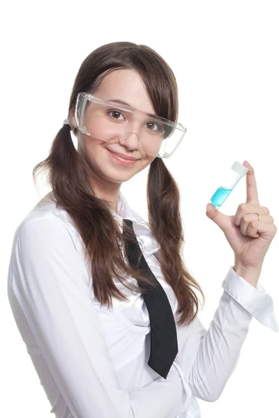 Menina adolescente feliz com tubo de teste — Fotografia de Stock