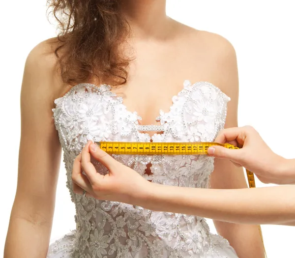 测量乳房的大小 — 图库照片
