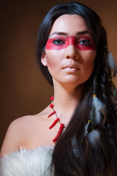 Índio americano com rosto camuflado — Fotografia de Stock