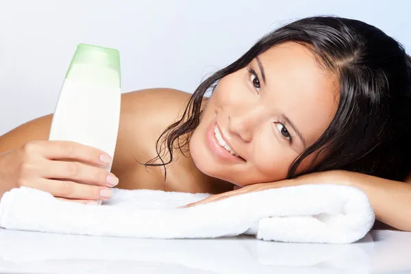Right shampoo make happy — Stock Photo, Image