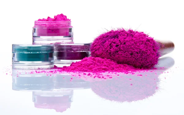 Maquillaje en polvo de diferentes colores — Foto de Stock