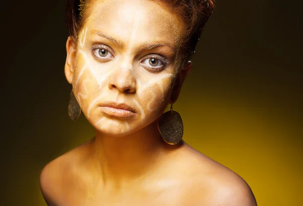 Afrikaanse vrouwelijke mode gezicht — Stockfoto