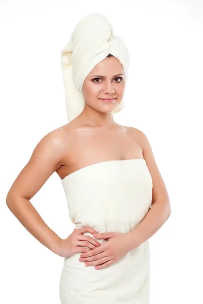 Kobieta na białym tle stałego noszenia ręcznik — Zdjęcie stockowe