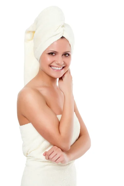 Kobieta na białym tle stałego noszenia ręcznik — Zdjęcie stockowe