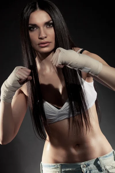 Beautiful woman boxer portrait — Stock Photo, Image