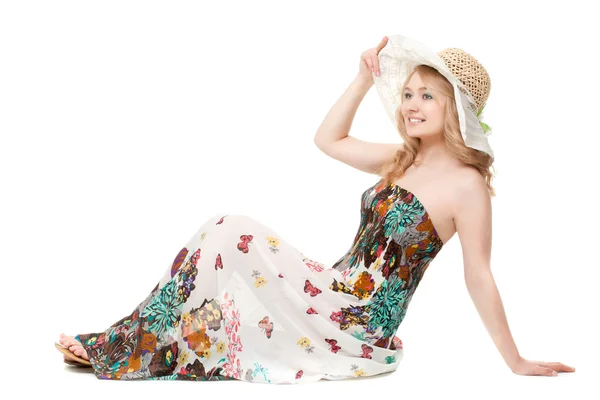 Žena lodě nosí letní šaty — Stock fotografie