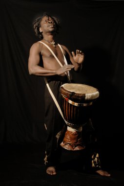 Afrikalı müzisyen