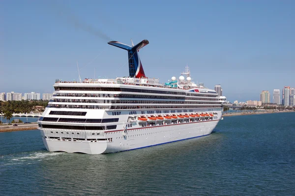 Miami Based Cruise Ship — Stock Photo, Image