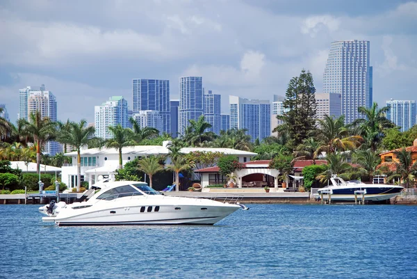 Miami Beach vista intercosteira da via navegável — Fotografia de Stock
