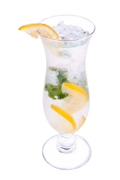 Alcohol, cocktail with lemon and ice — Stock Photo, Image