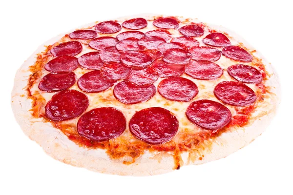 Pizza mit Peperoni — Stockfoto