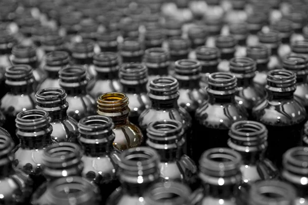 Linha de produção de garrafa de vidro — Fotografia de Stock
