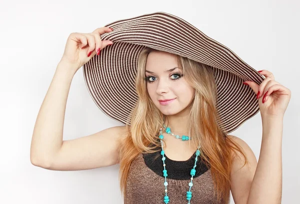 Nő a nyári kalap — Stock Fotó