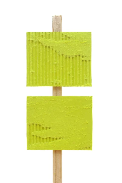 Boş yeşil karton işareti bir ahşap panel — Stok fotoğraf