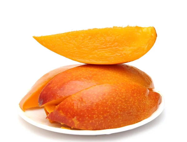 Fresh mango slice isolated on white — Stock Photo, Image