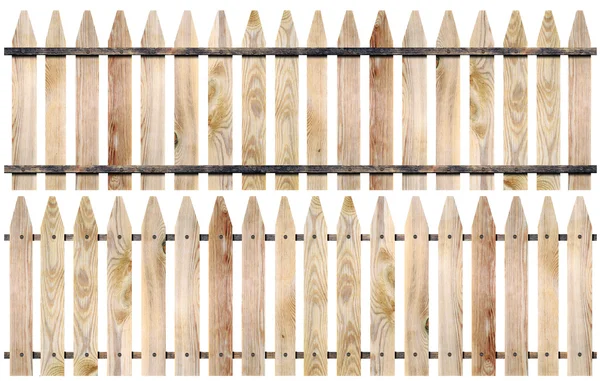 Дерев'яний паркан ізольований на білому тлі — стокове фото