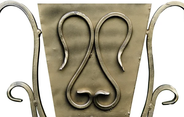 Ferro forjado ornamental sobre branco — Fotografia de Stock
