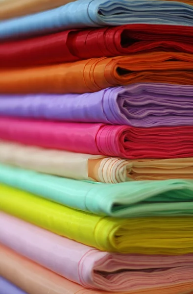Tecidos de cetim coloridos — Fotografia de Stock