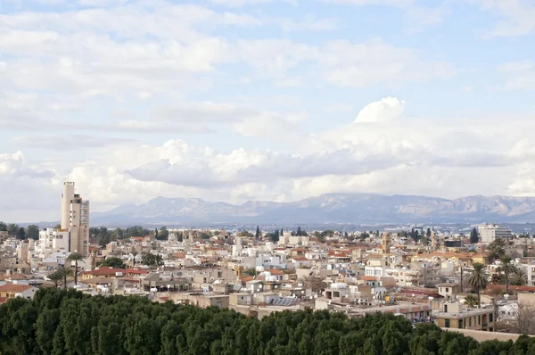 Panoramatický výhled na město nicosia — Stock fotografie