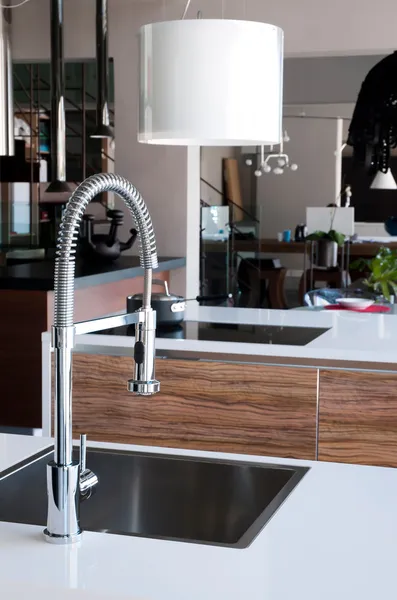 Paslanmaz çelik mutfak musluk — Stok fotoğraf