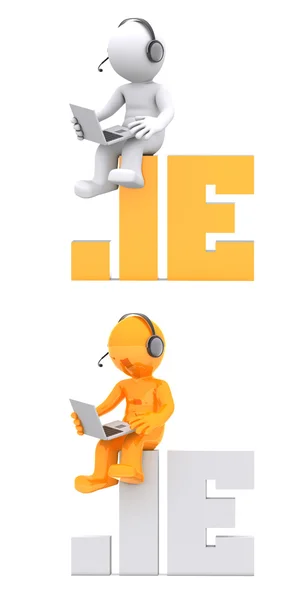 3d character sitting on .IE domain name. — Stock Photo, Image