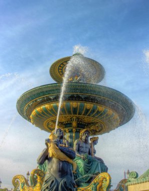 Paris - place de la Concorde'ye çeşmeden