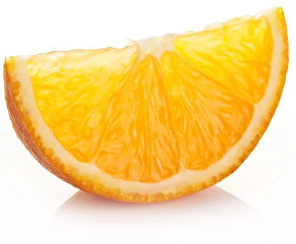 Oranžový řez na bílém pozadí. — Stock fotografie