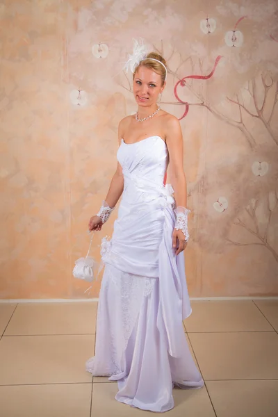 Indah bahagia pengantin putih — Stok Foto