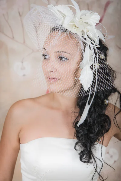 白の美しい幸せな花嫁 — ストック写真