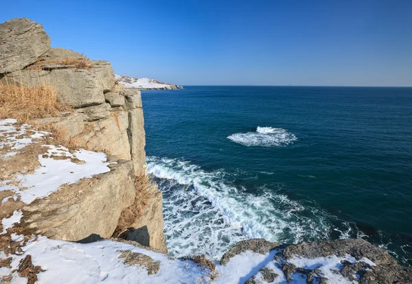 Rocky seashore in winter — Stock Photo, Image
