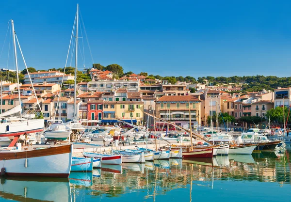 The seaside town of Cassis in the French Riviera — Stock Photo, Image