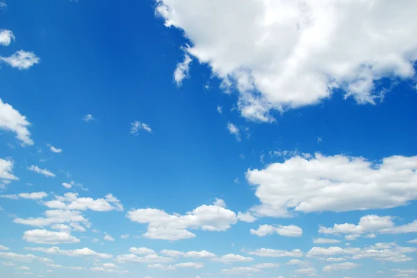 Blå himmel — Stockfoto