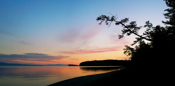 stock image Beautiful dawn ashore lake