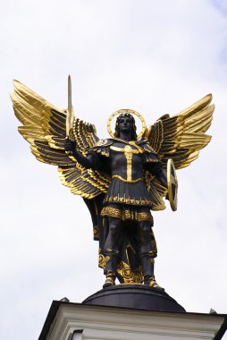Monument to Arkhistratigu to Michael in Kiev clipart