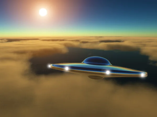 UFO w chmurach — Zdjęcie stockowe