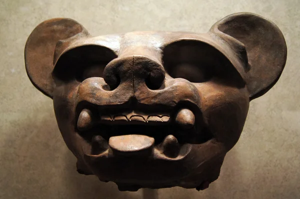 Керамика свиного лица — стоковое фото