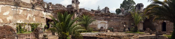 修道院的全景图 — 图库照片