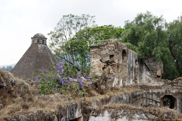 Ruinas del monasterio — Foto de Stock