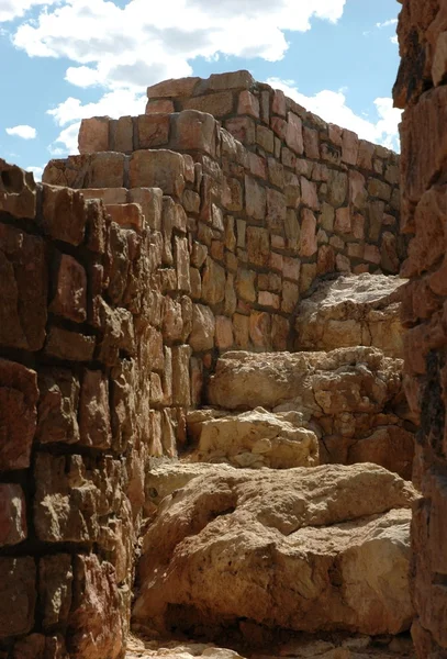 Escadas no deserto — Fotografia de Stock