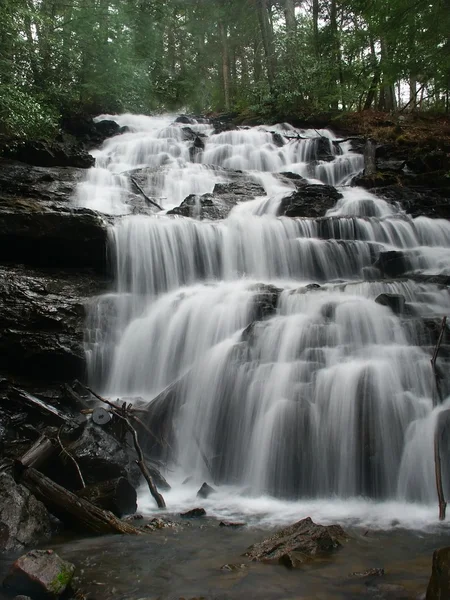 Водопад Трахлита - Джорджия — стоковое фото