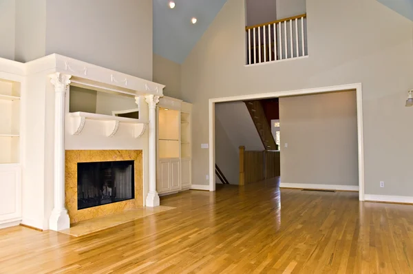 Interior moderno con chimenea — Foto de Stock